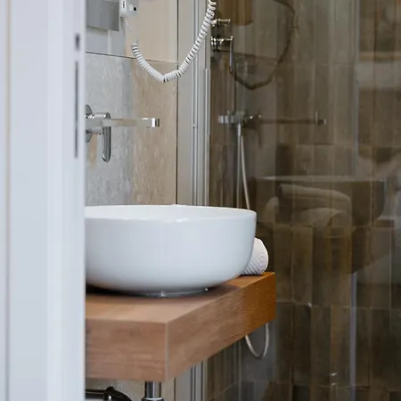 Be Your - Riviera Guest house Civitavecchia